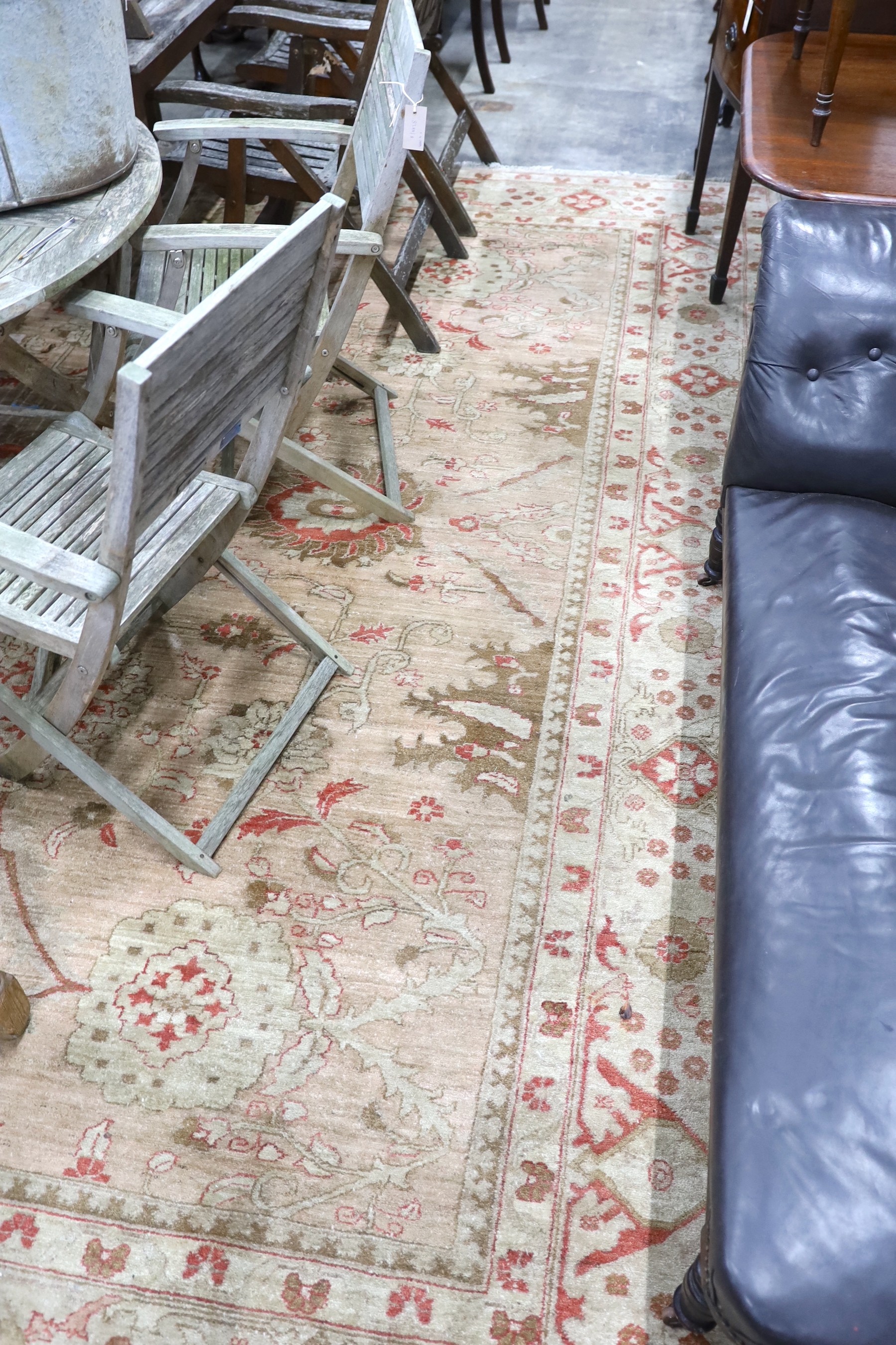 A Zeigler style ivory ground carpet, 380 x 280cm
